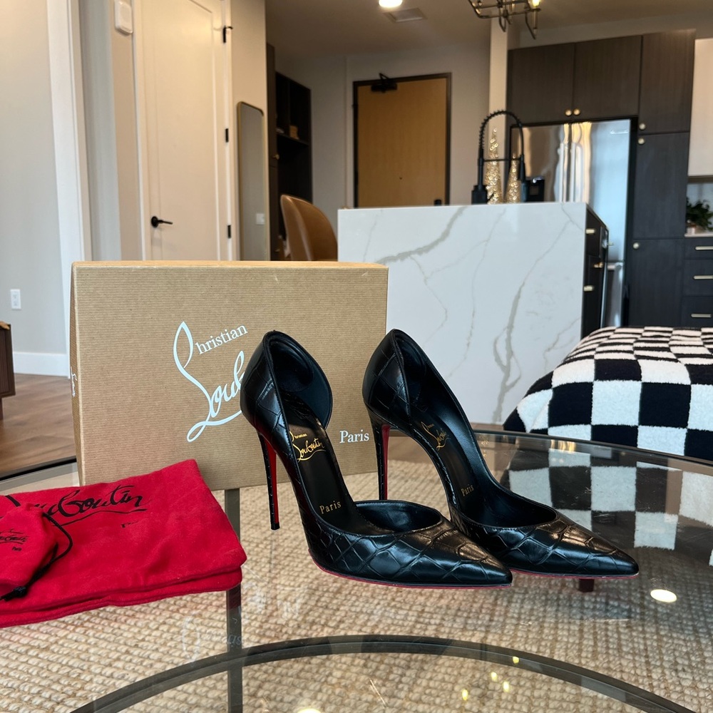 SOLD! Christian Louboutin IRIZA